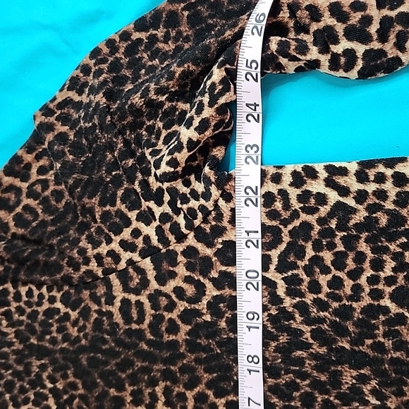 Michael Kors Animal Print Cardigan Sweater Top, Size Large - Picture 10 of 13